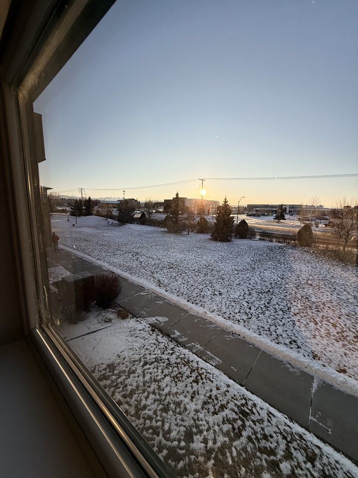 228 S Cottonwood Rd #201 - Photo 7 of 8