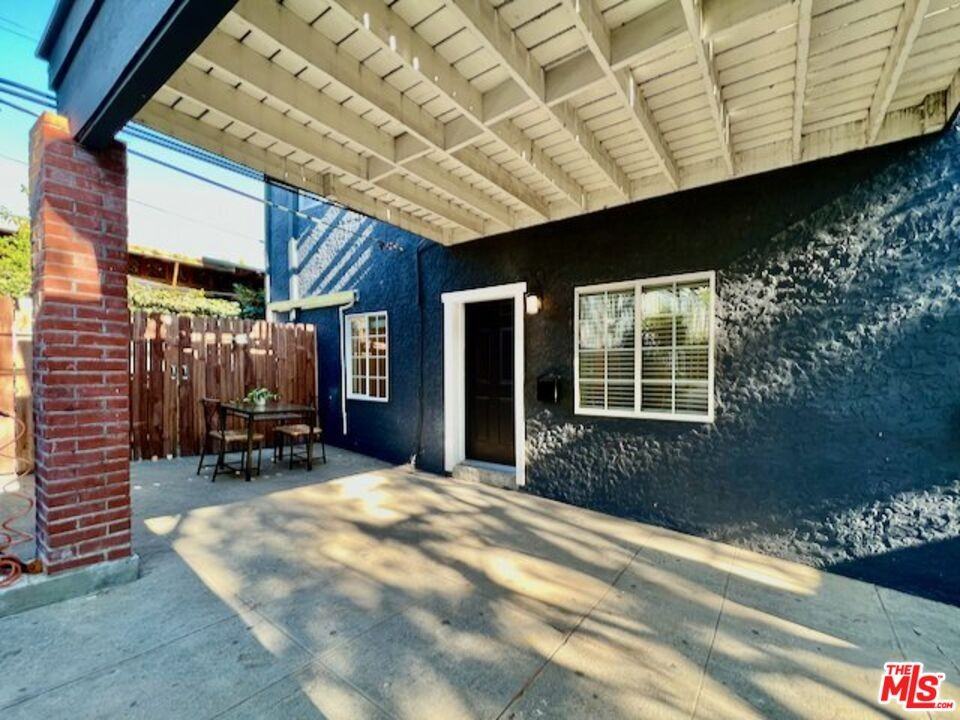 656 1/2 N Dillon St #656 - Photo 4 of 12