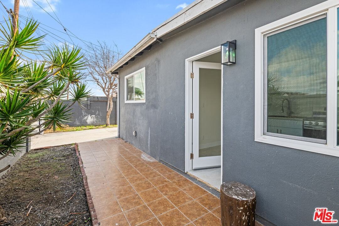 14808 Condon Ave #14808-2 - Photo 7 of 18