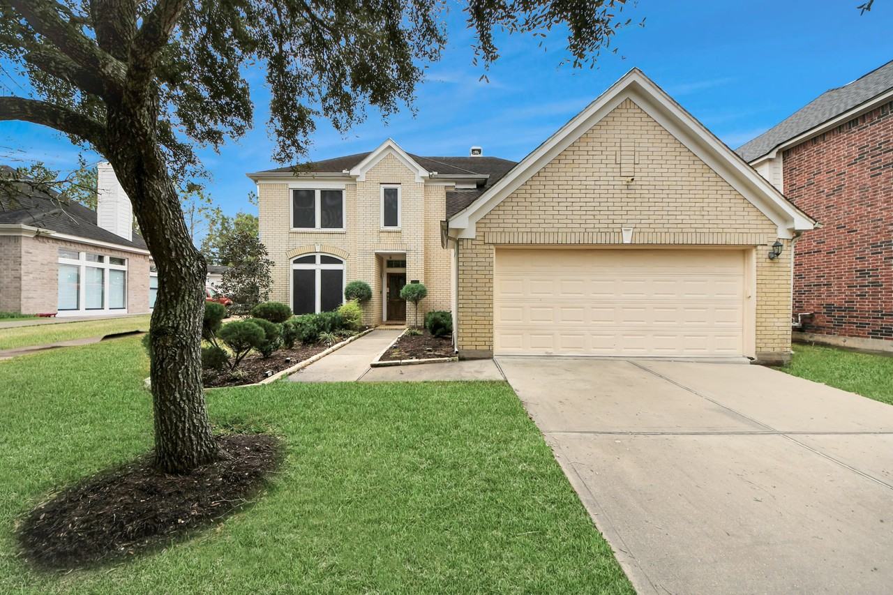 5810 Windy Knoll Ln #5810 - Photo 2 of 45