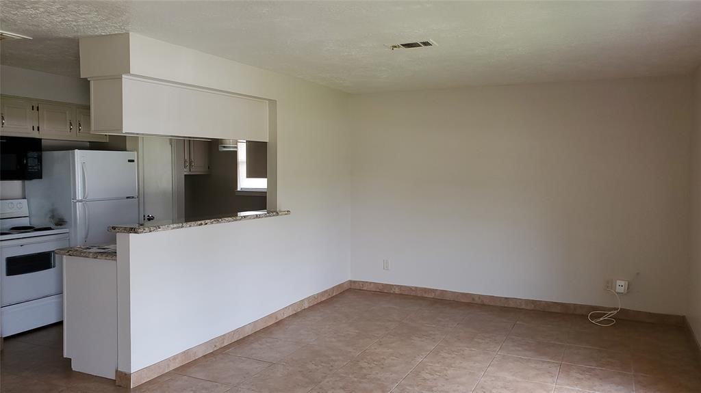 6358 Crestside Dr #6358 - Photo 3 of 18