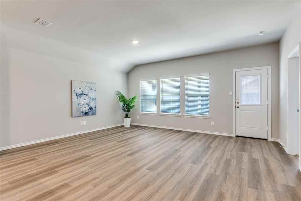 16433 Rosella Ln #16433 - Photo 6 of 26