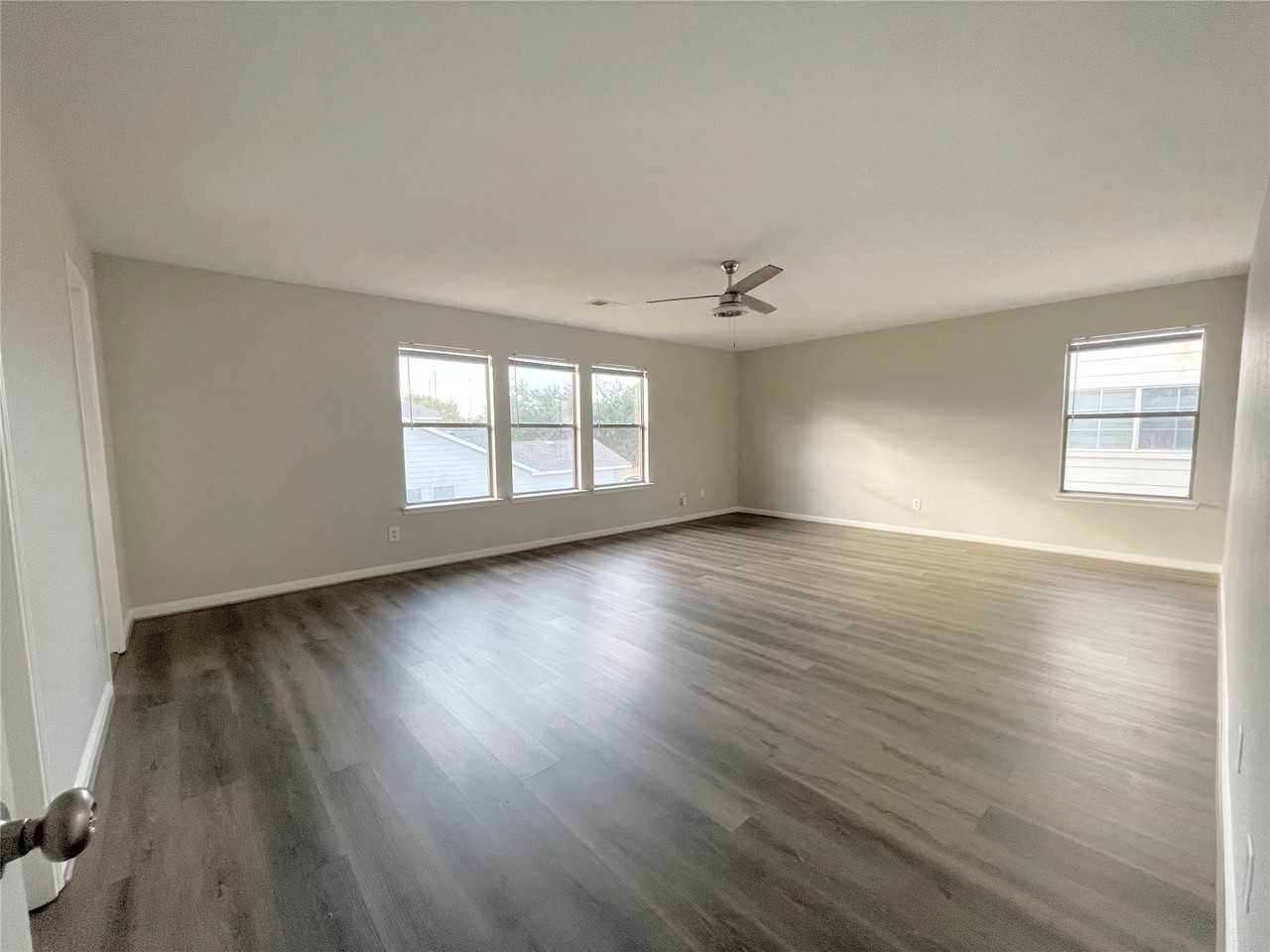 15406 Bay Lodge Ln #15406 - Photo 5 of 22