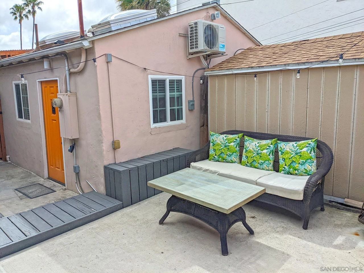 4616 Cherokee Ave #4616 - Photo 3 of 16