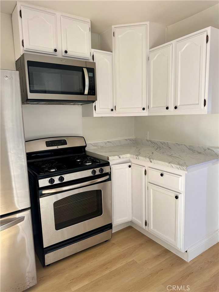 5002 W 142nd St #5002 - Photo 5 of 12