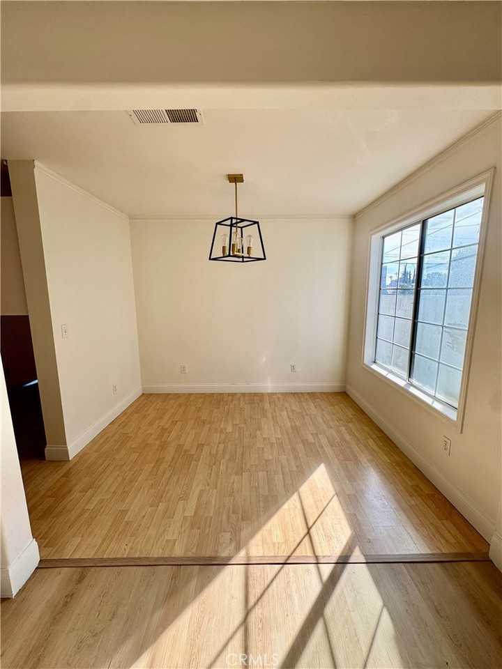 5002 W 142nd St #5002 - Photo 6 of 12