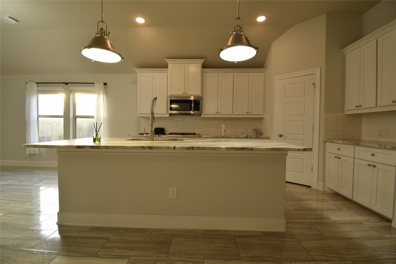 16643 Highland Country Dr #16643 - Photo 2 of 18