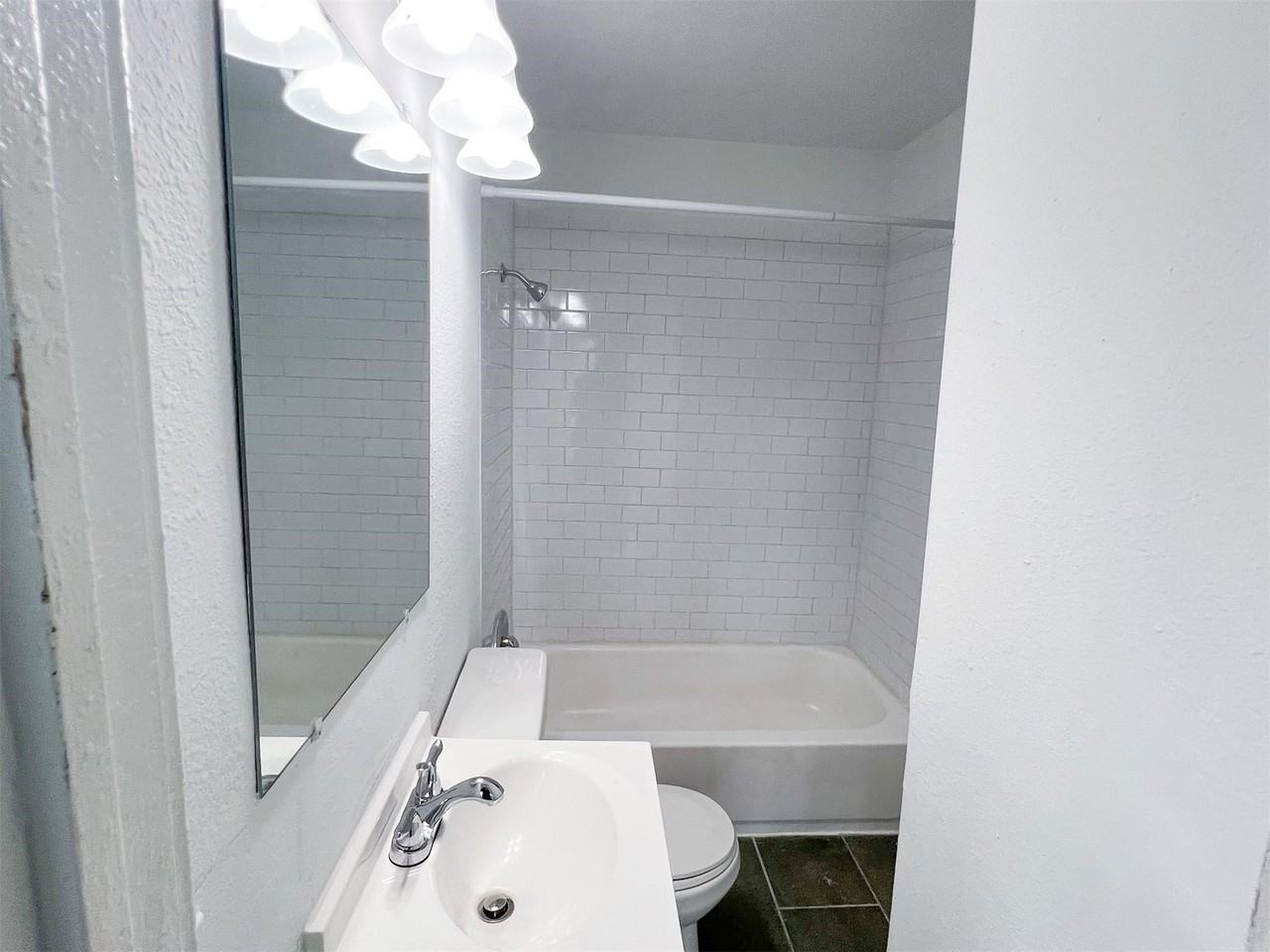 11 Norwood St #11-4 - Photo 2 of 22