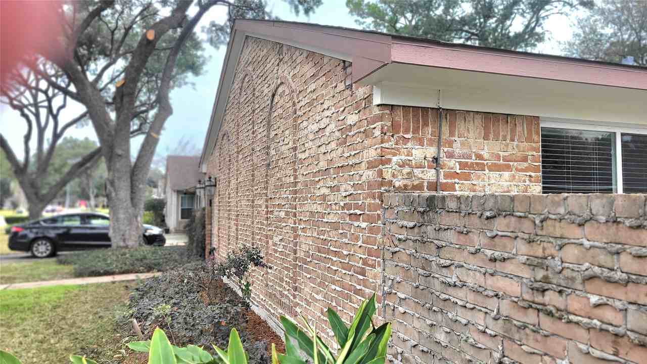 12531 Hazelwood Ln #12531 - Photo 3 of 17