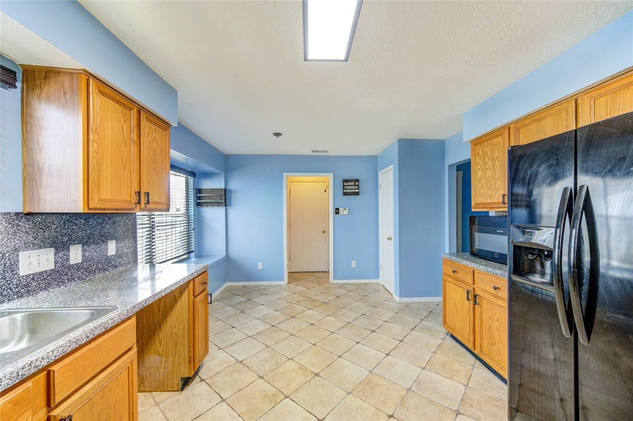 10338 Timberloch Dr #10338 - Photo 2 of 22