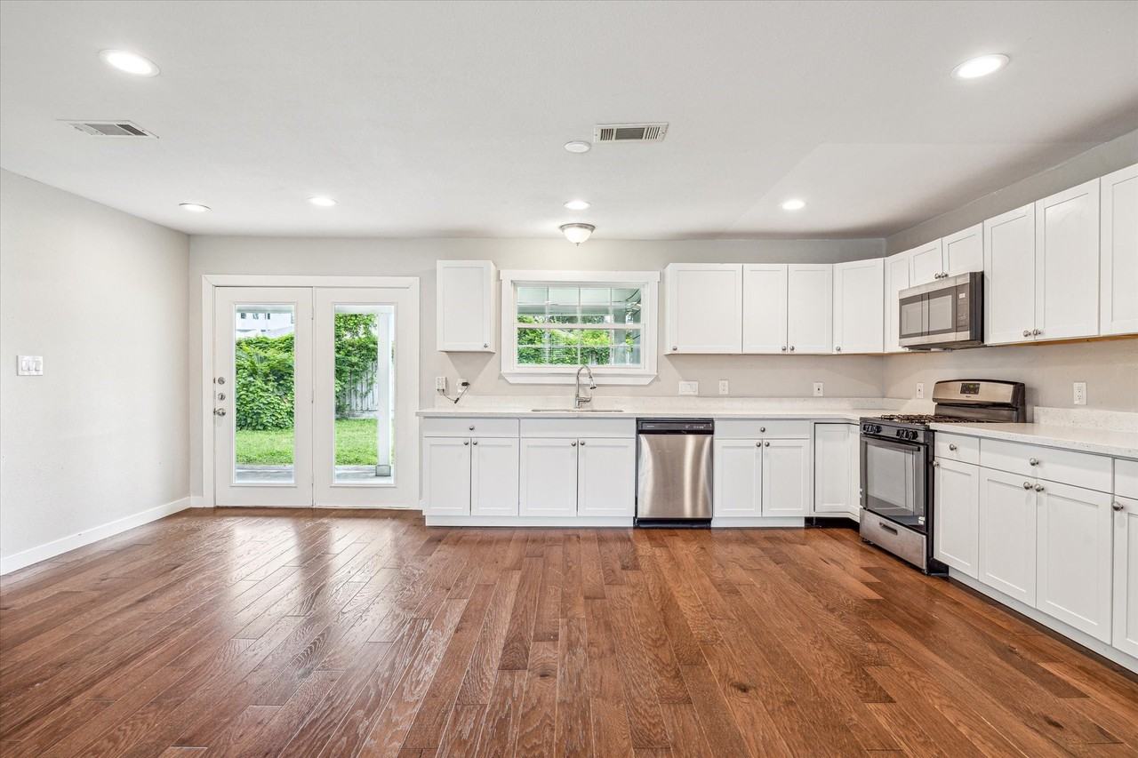 2006 Du Barry Ln #2006 - Photo 2 of 19