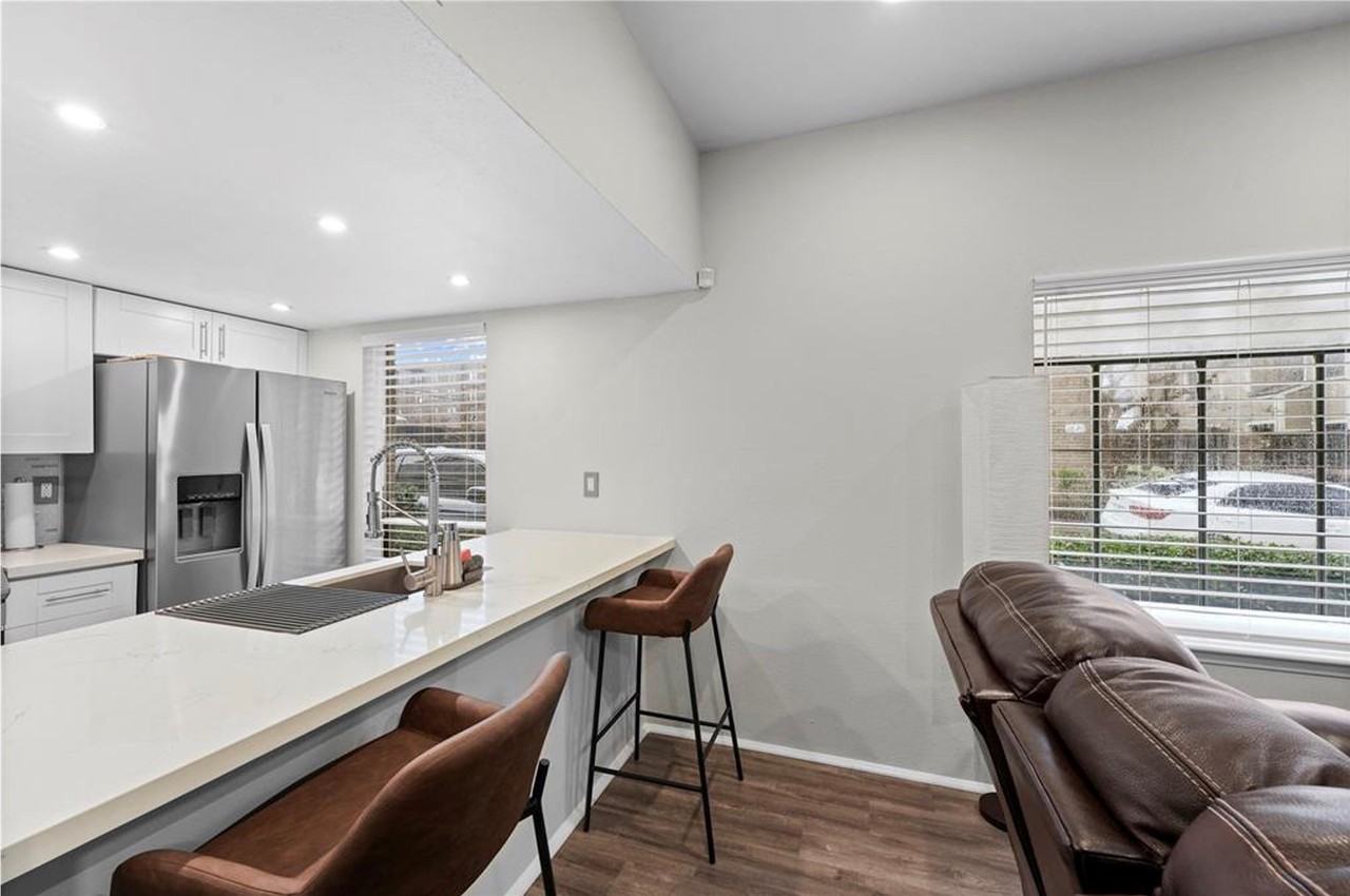 1920 Augusta Dr #1920-30 - Photo 3 of 18