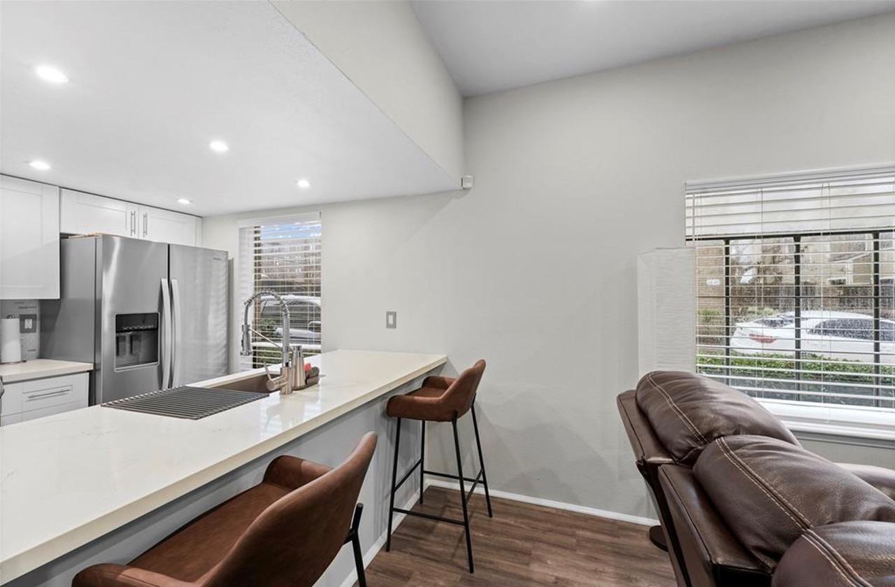 1920 Augusta Dr #1920-30 - Photo 4 of 18