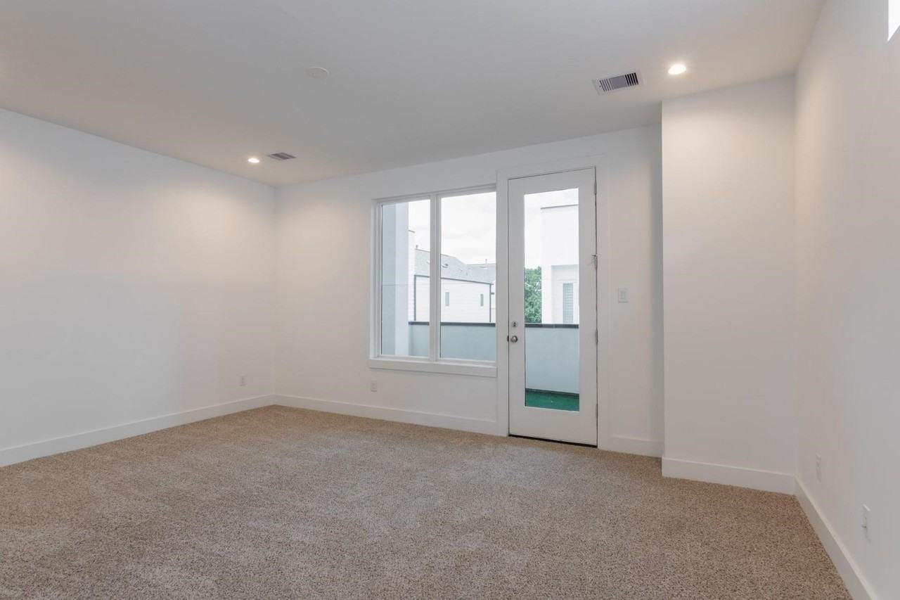 5841 Dolores St #5841 - Photo 3 of 23