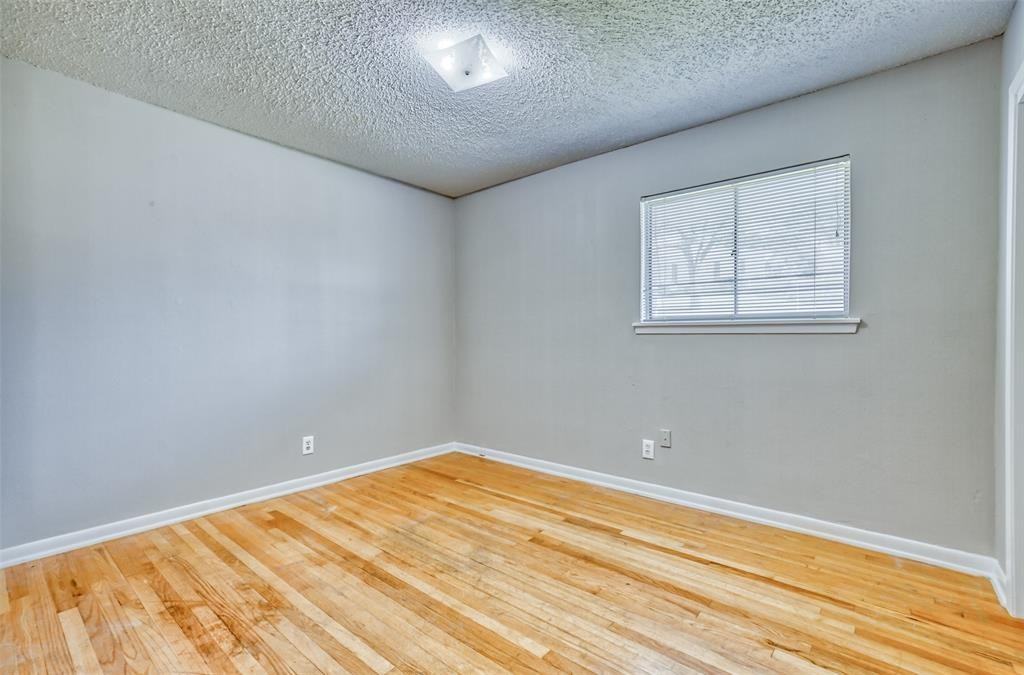 4124 Micki Lynn Ave #4124 - Photo 3 of 32