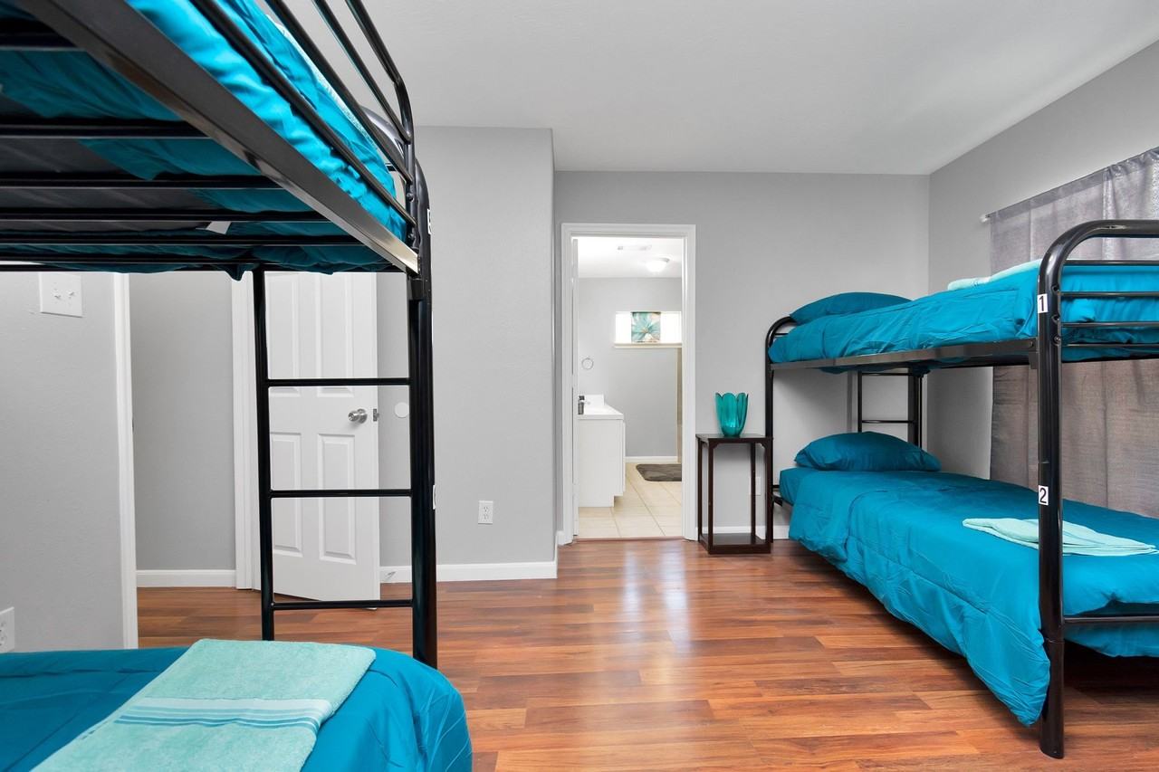 5822 Santa Bernadetta #5822 - Photo 3 of 26