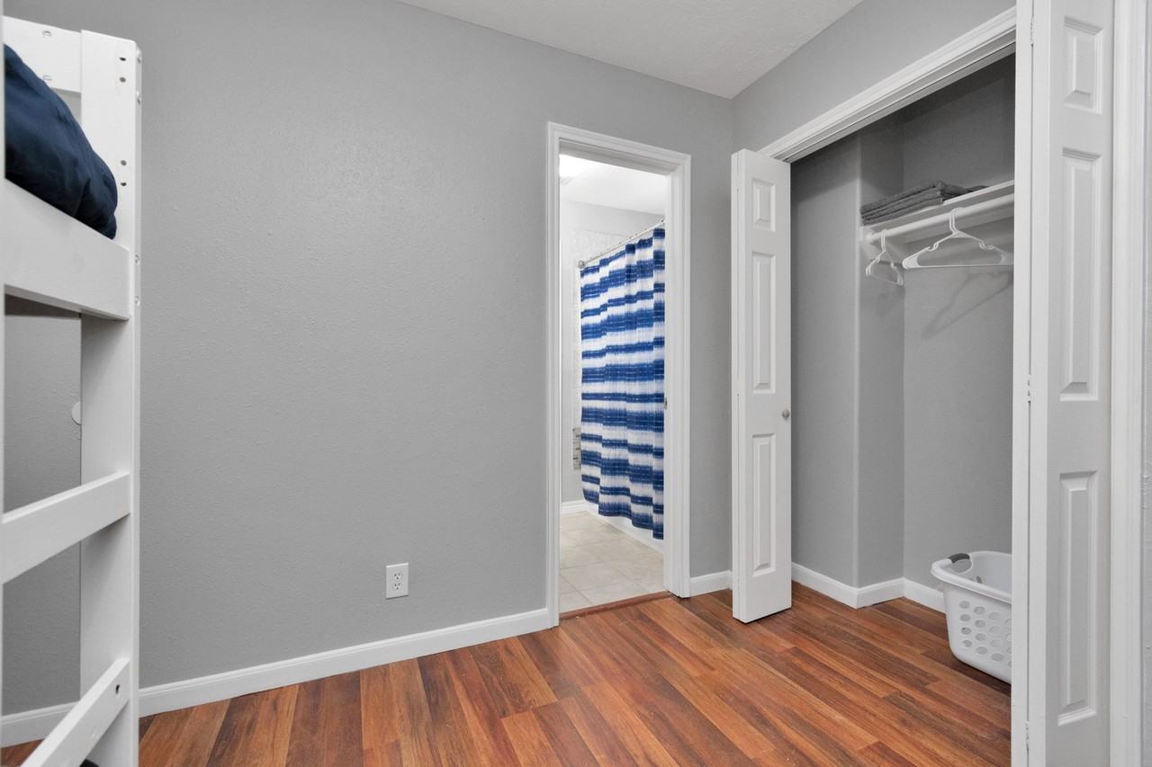 5822 Santa Bernadetta #5822 - Photo 6 of 26