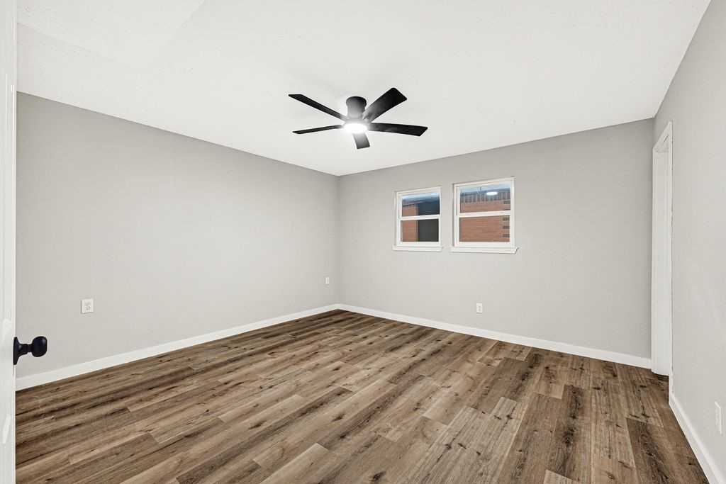 5000 Pease St #5000-24 - Photo 5 of 6