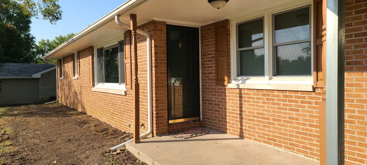 113 S Broadview Circle Dr #NA - Photo 3 of 28