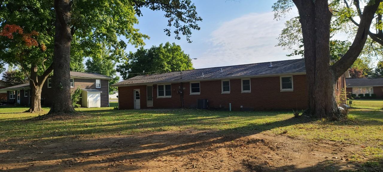 113 S Broadview Circle Dr #NA - Photo 4 of 28