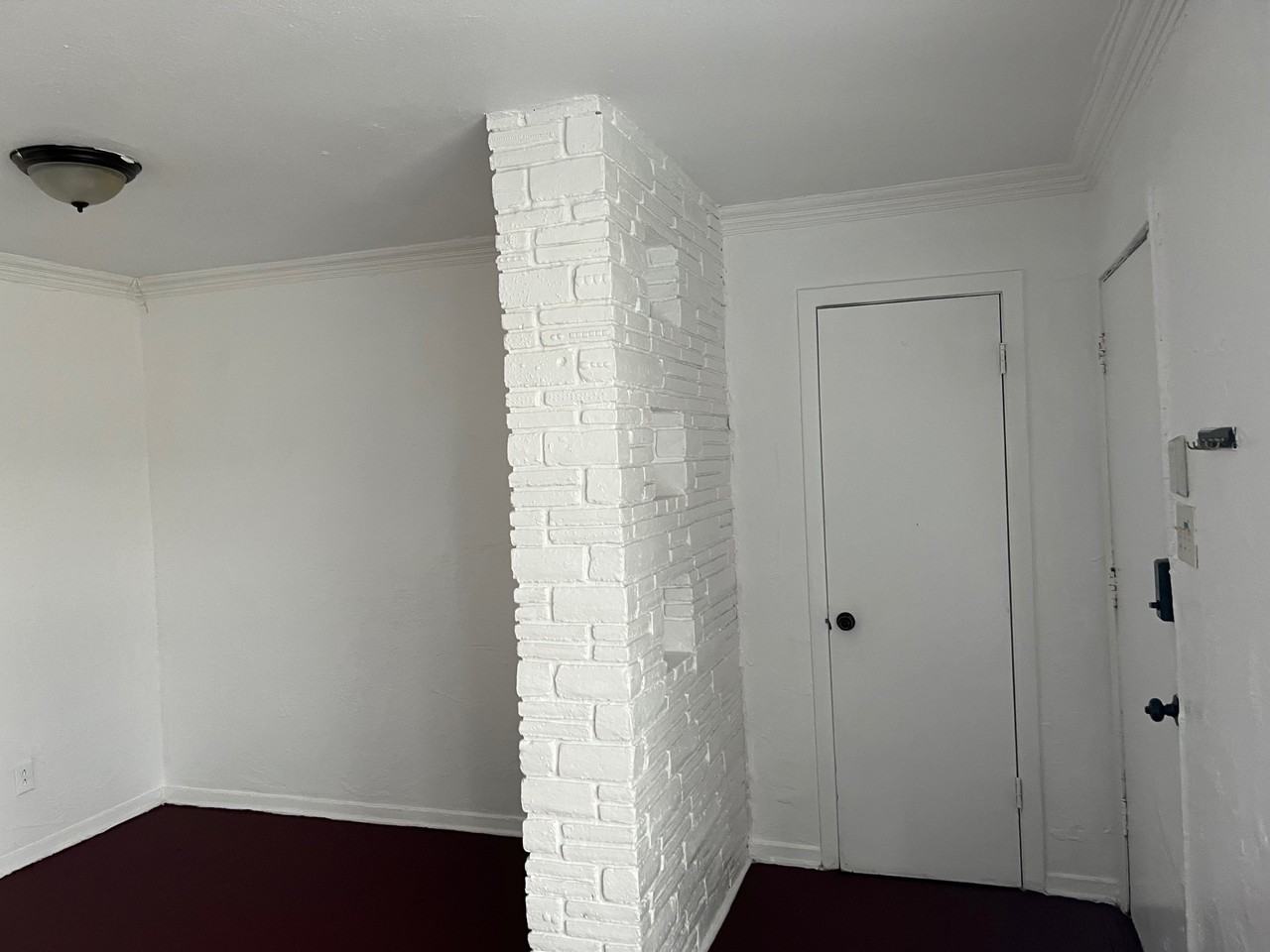 1306 Scarborough Ln #NA - Photo 4 of 13