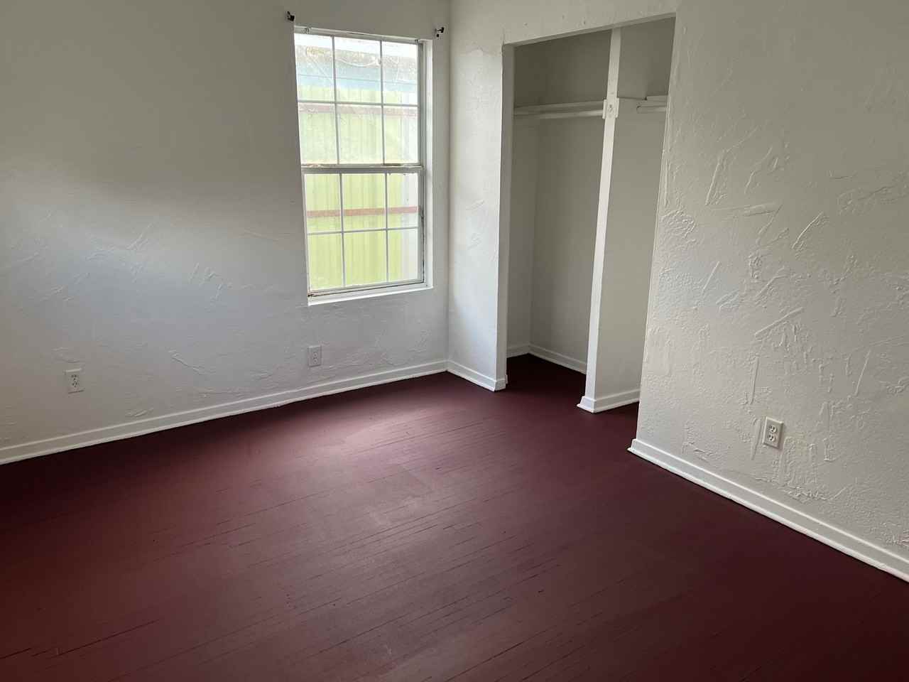 1306 Scarborough Ln #NA - Photo 6 of 13