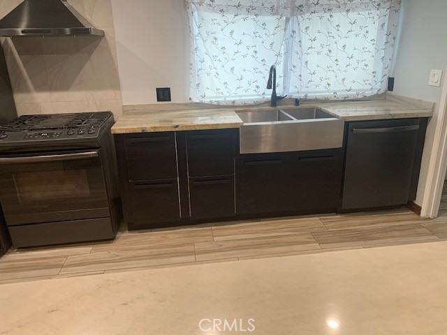 10231 Fernglen Ave #10231 - Photo 2 of 30