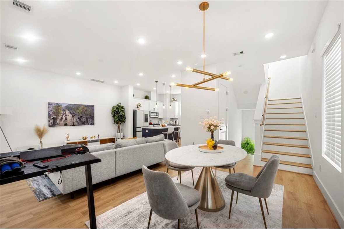 2902 Rosalie St #2902 - Photo 7 of 16