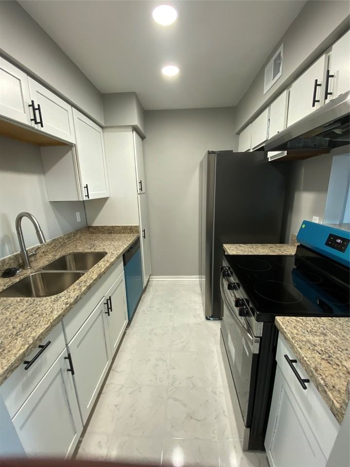 8431 Hearth Dr #8431 - Photo 5 of 17