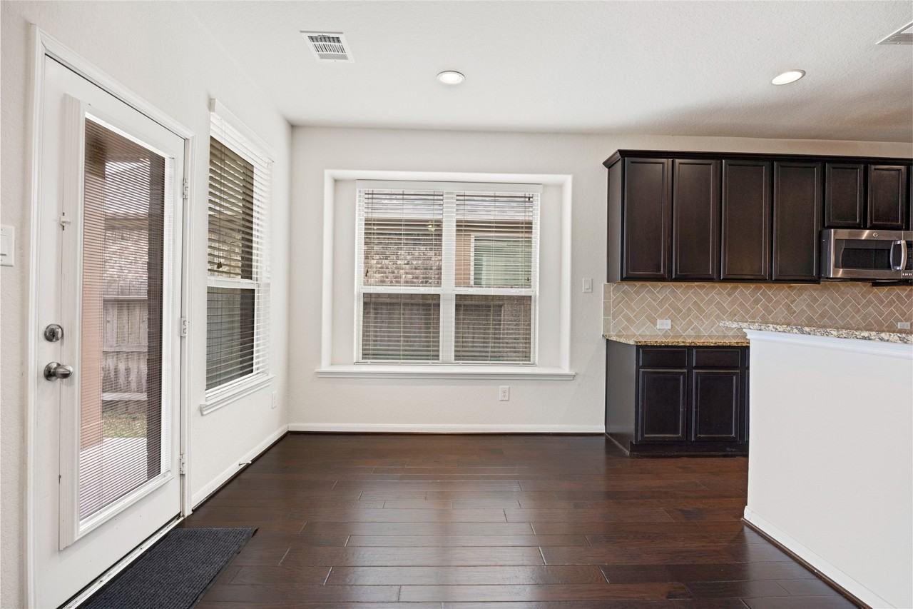 16726 Sycamore Bend Dr #16726 - Photo 3 of 36