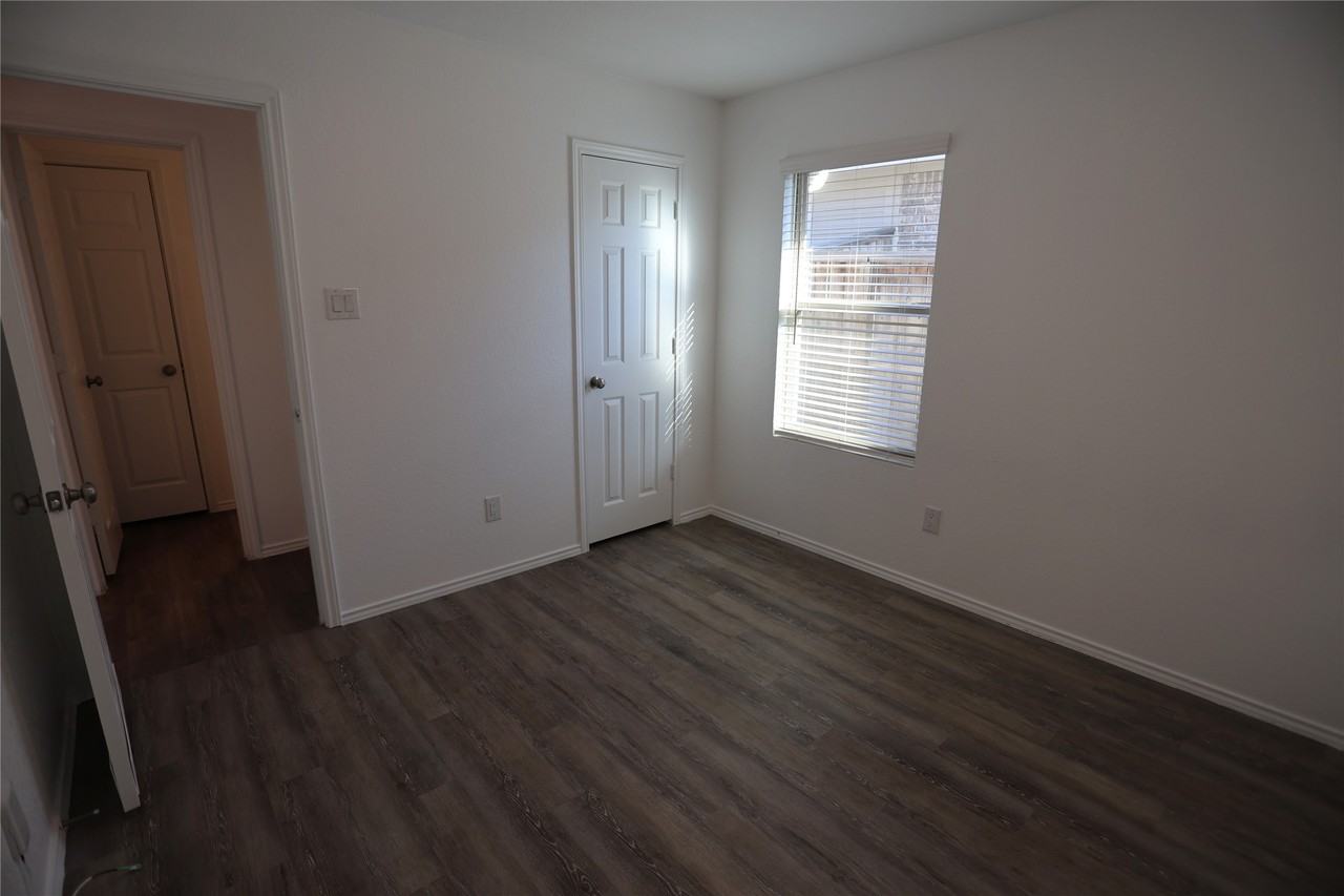 1603 Oleander Greens Dr #1603 - Photo 4 of 19