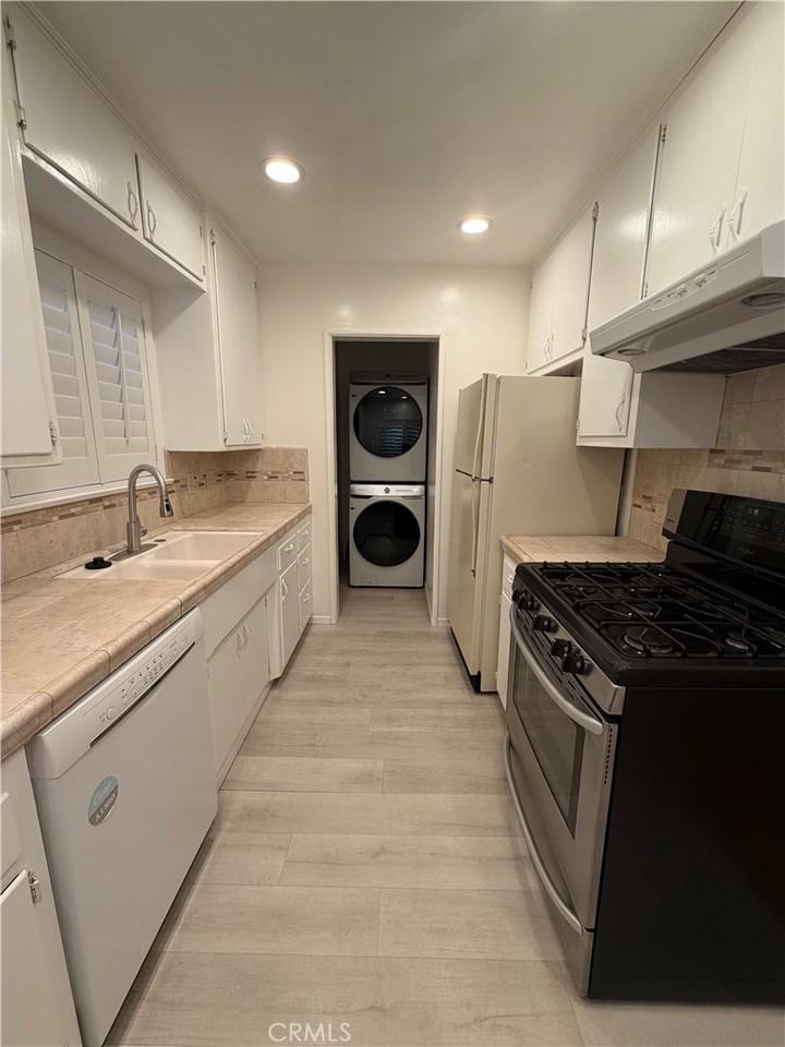 3617 W 172nd St #3617 - Photo 5 of 6