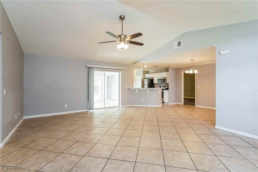 525 Sw 23rd Ter #525 - Photo 3 of 16