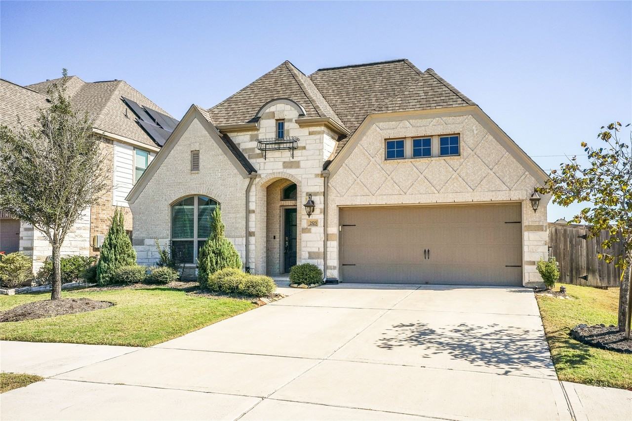 2523 Verbena Bend Dr #2523 - Photo 3 of 13