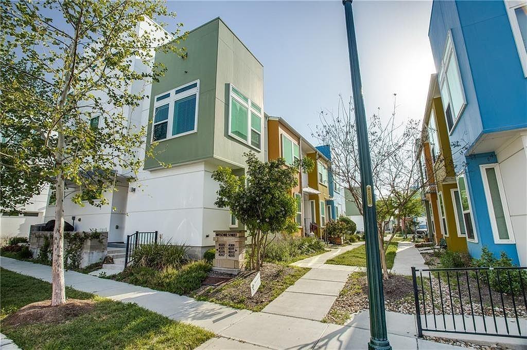 4323 Nitschke St #4323 - Photo 4 of 11