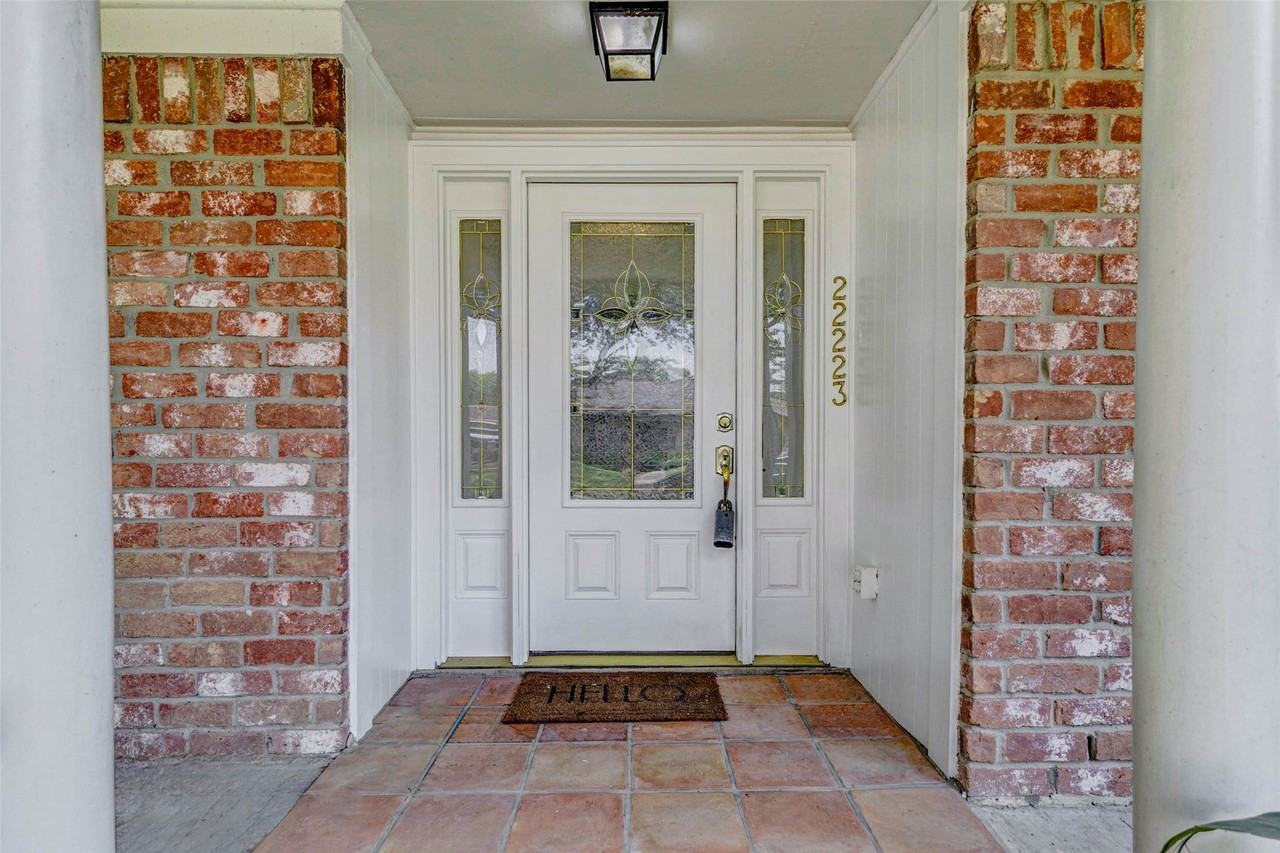 22223 Hockaday Dr #22223 - Photo 4 of 33