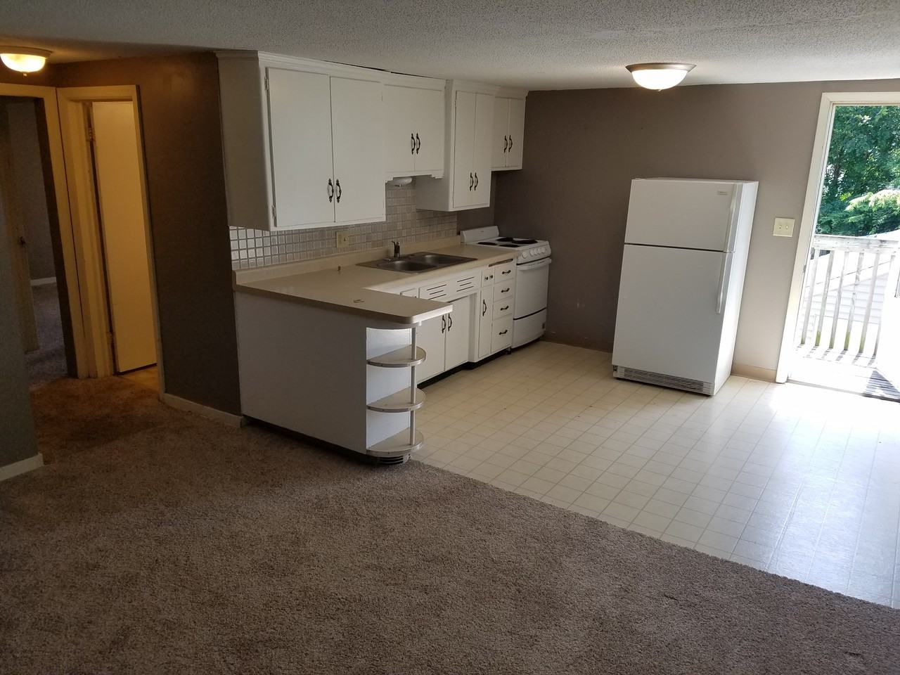 1316 5th St Ne Uppr - Photo 2 of 7