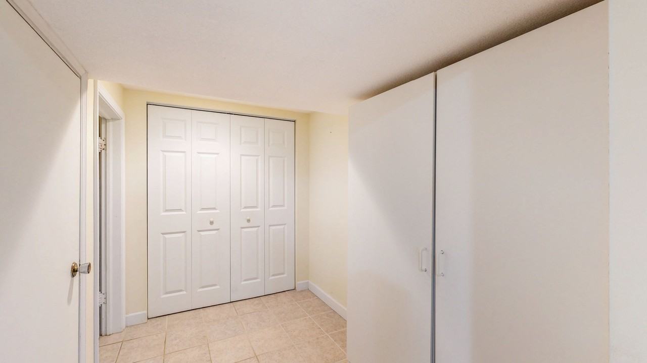 803 14th St Nw #1 - Photo 2 of 17