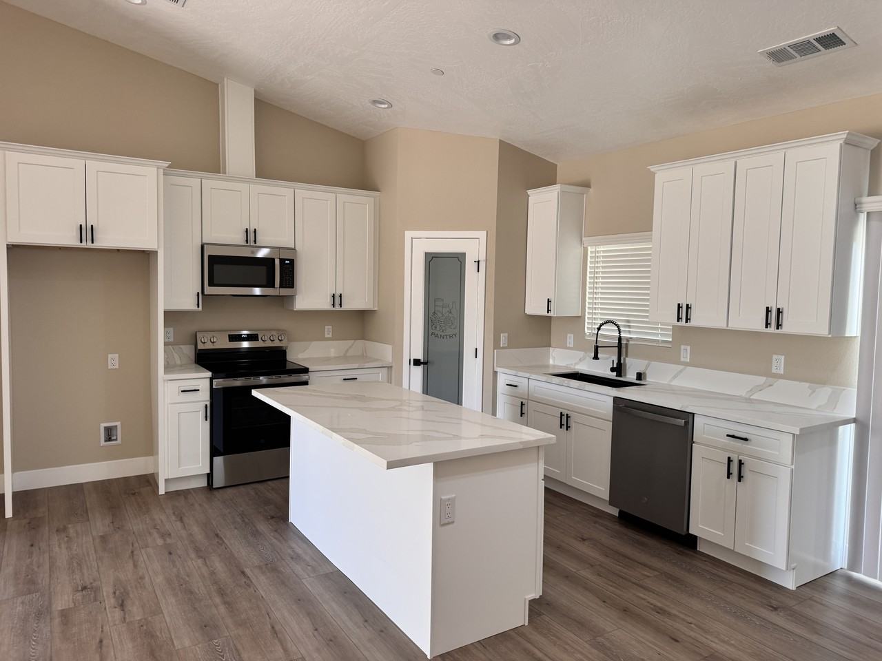 10367 9th Ave #1 - Photo 4 of 15