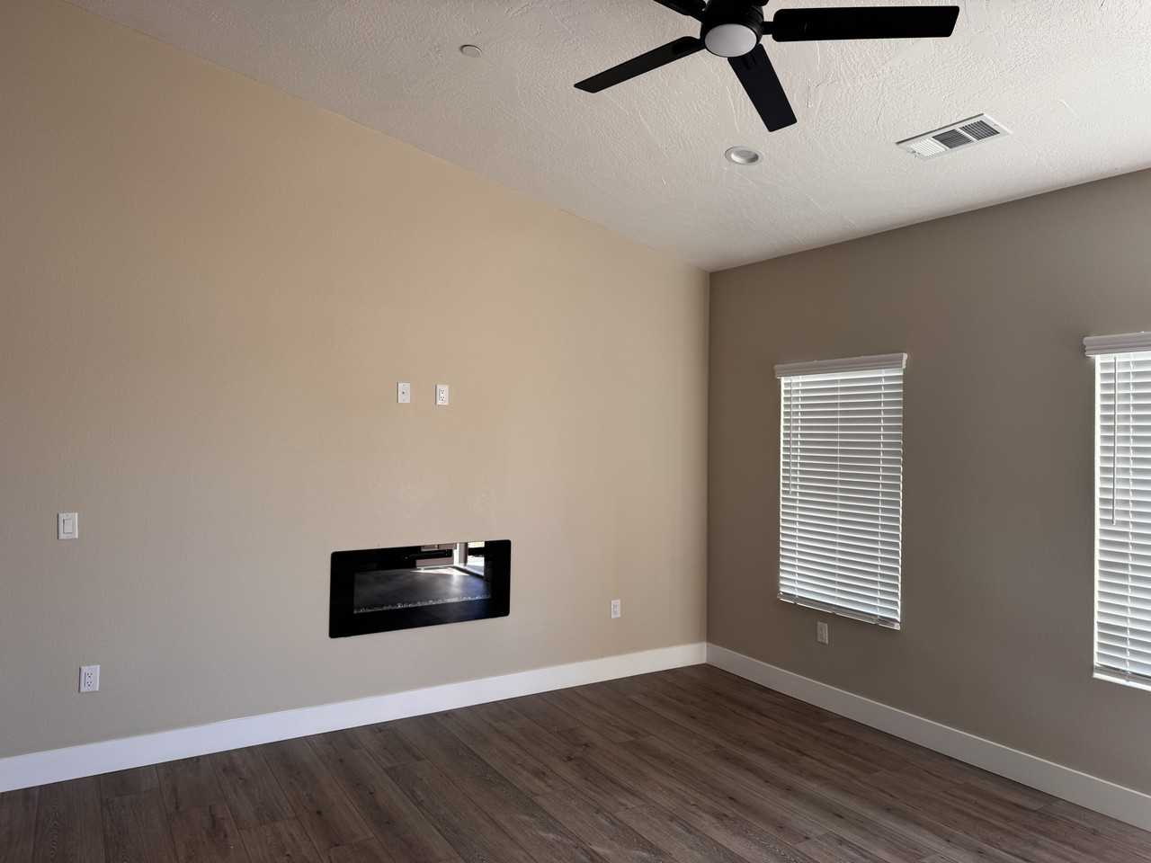 10367 9th Ave #1 - Photo 5 of 15