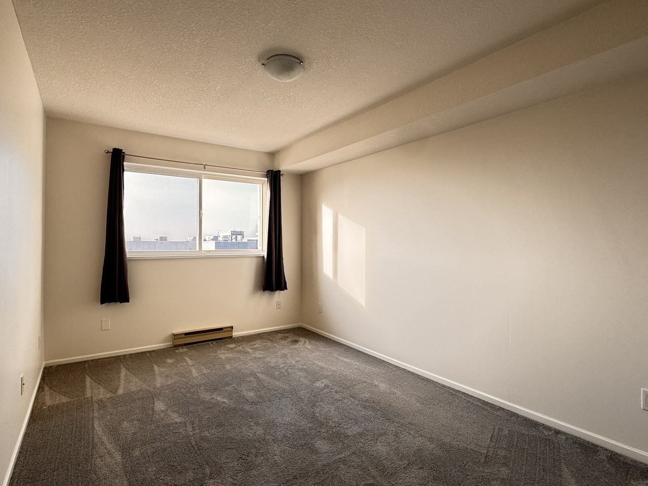 4675 Ontario Ave #113 - Photo 2 of 9