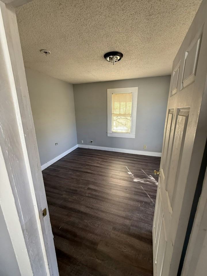 1161 McRae Avenue - Photo 4 of 5