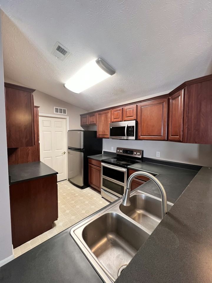 3126 Alexander Place, Unit 206 - Photo 3 of 14