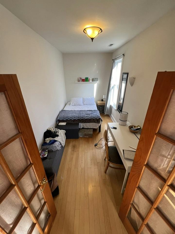 4233 North Central Park Avenue, Unit 2 - Photo 7 of 41