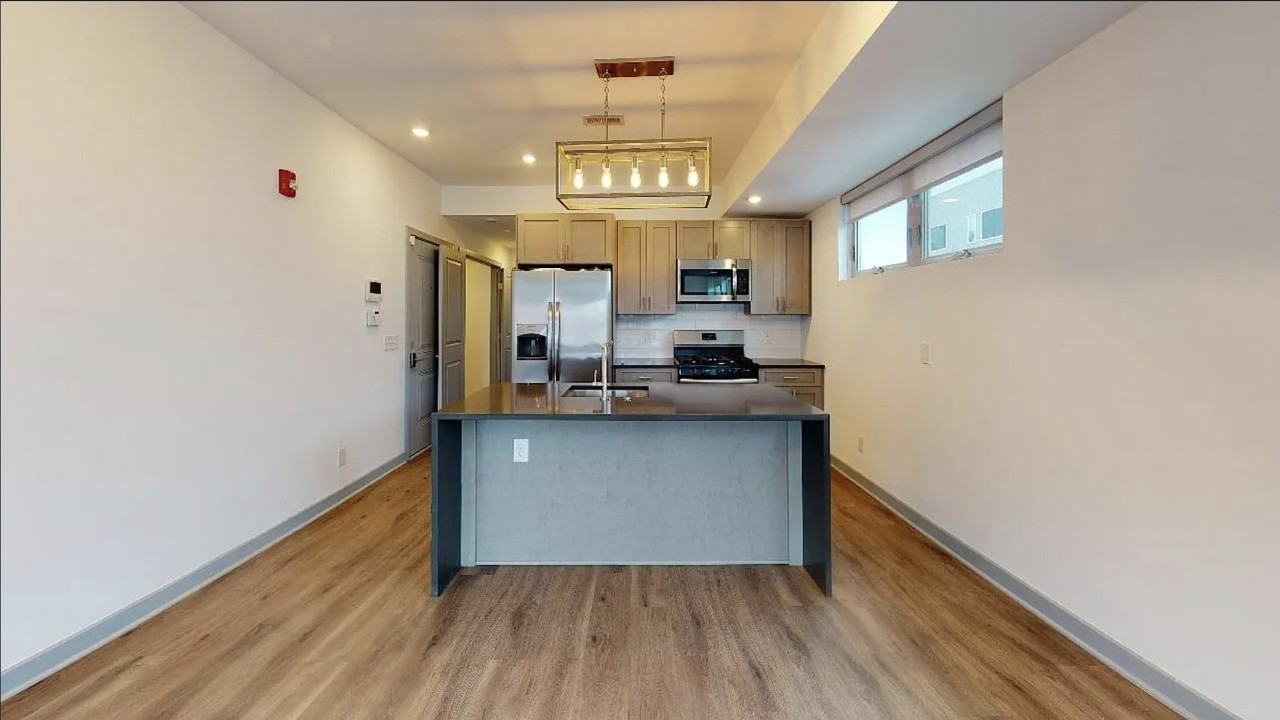 411 West Berks Street, Unit 3 - Photo 2 of 10