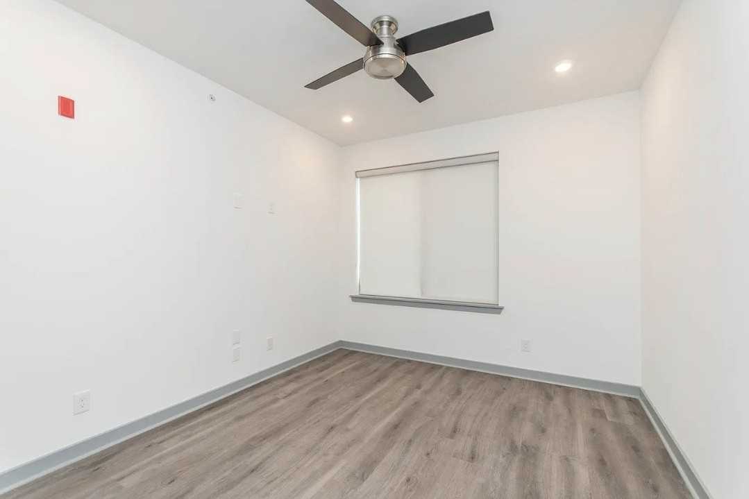 411 West Berks Street, Unit 3 - Photo 7 of 10