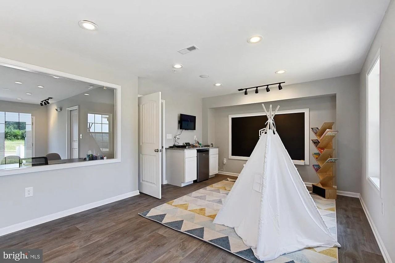 12408 Jackson Avenue - Photo 5 of 16