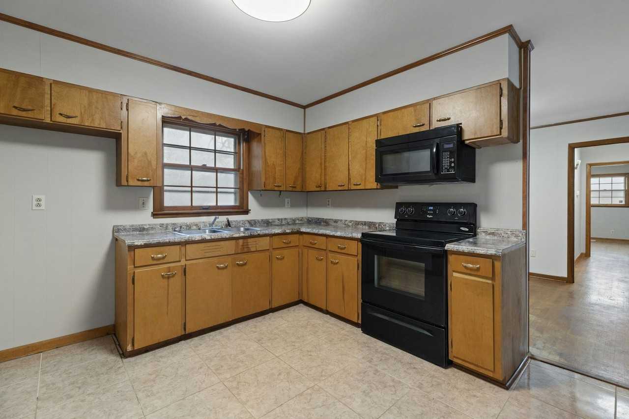 3511 Purdy Drive Northwest - Photo 6 of 18