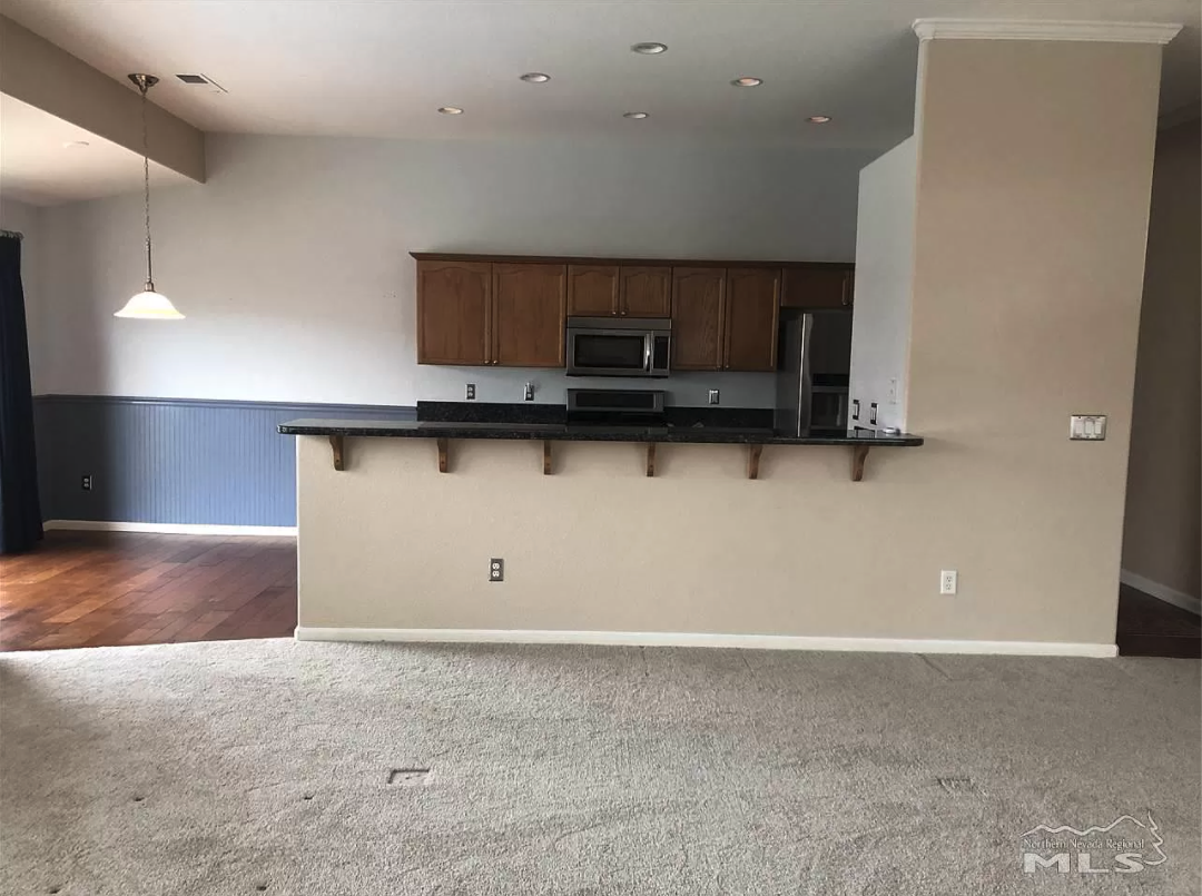 9619 Glen Ridge Drive - Photo 4 of 12