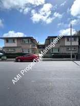 2573 1/2 Broadway - Photo 1 of 1